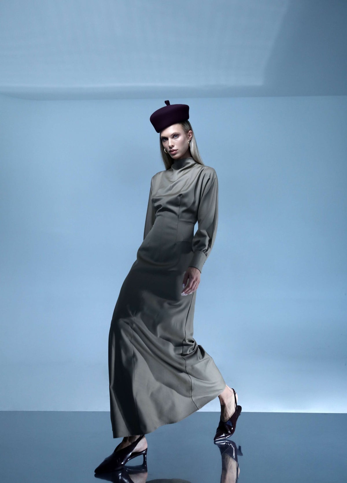 Linea Beige Virgin Wool Dress – Atelier 1