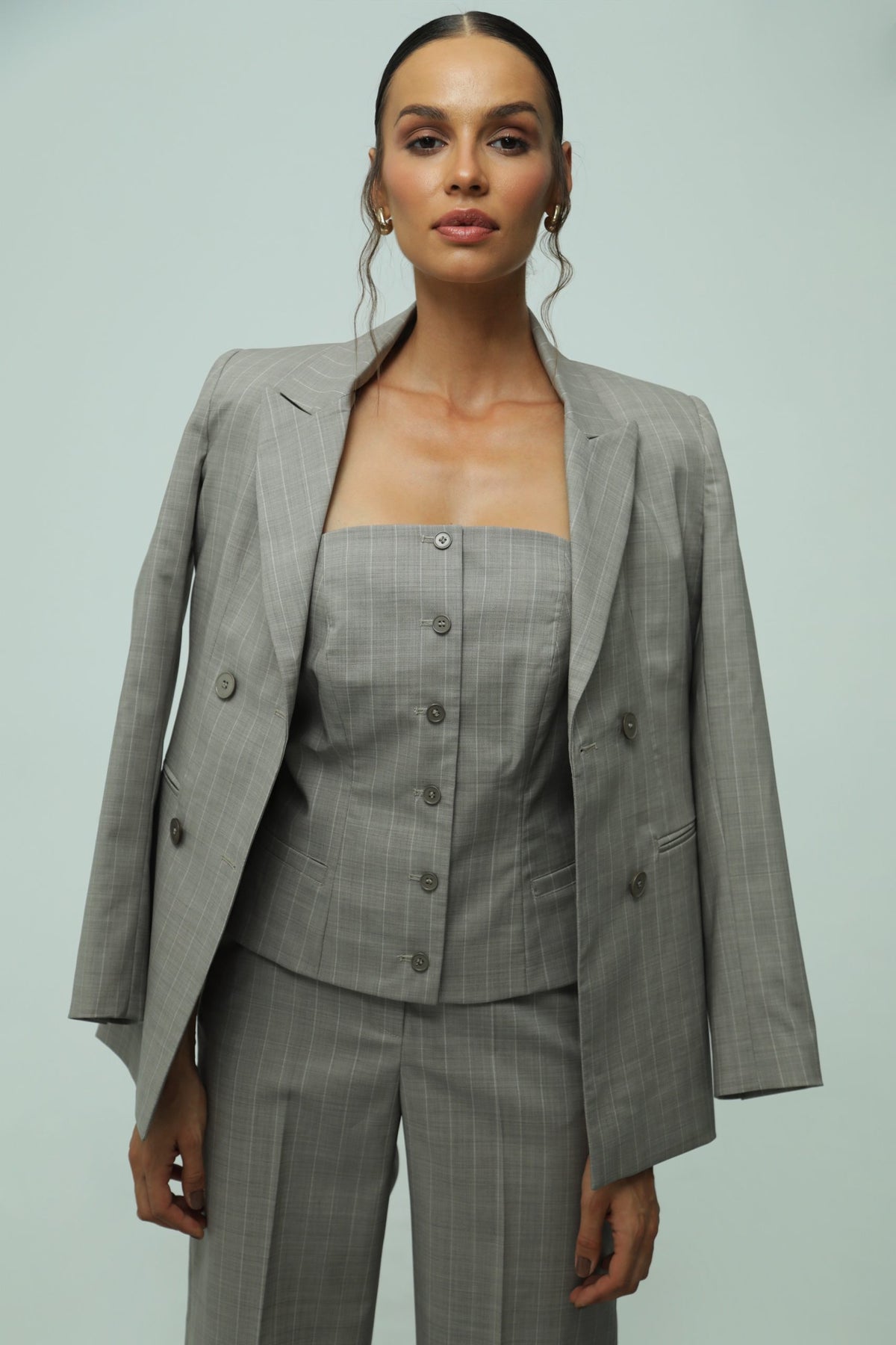 Vittoria Beige Wool Suit 4