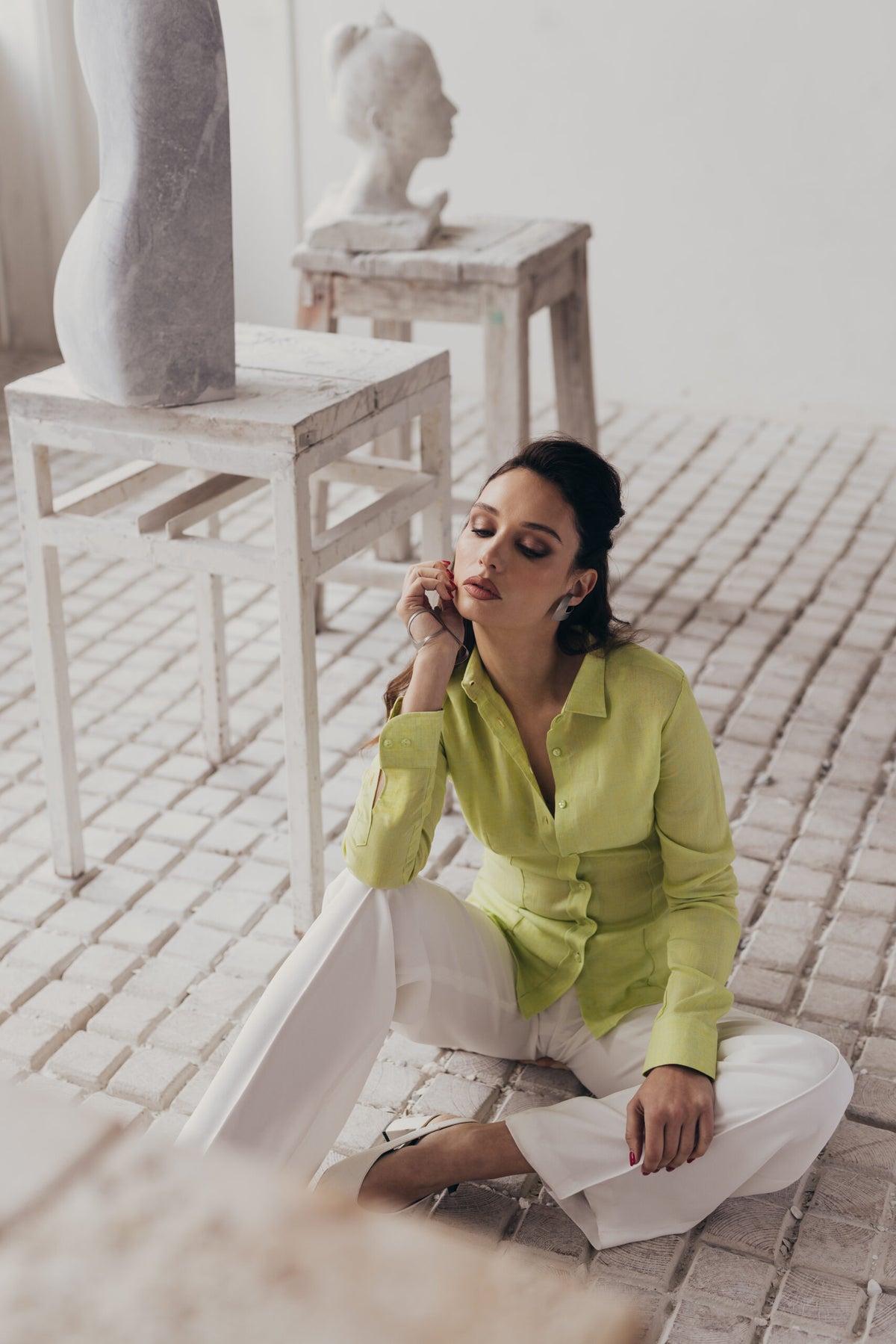 Linen Shirt in Light Green 2